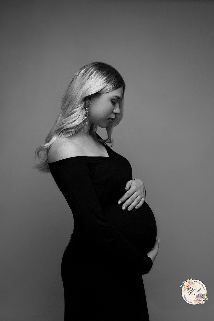 BABYBAUCH. Neugeboren und Babybauchfotoshooting in Cloppenburg