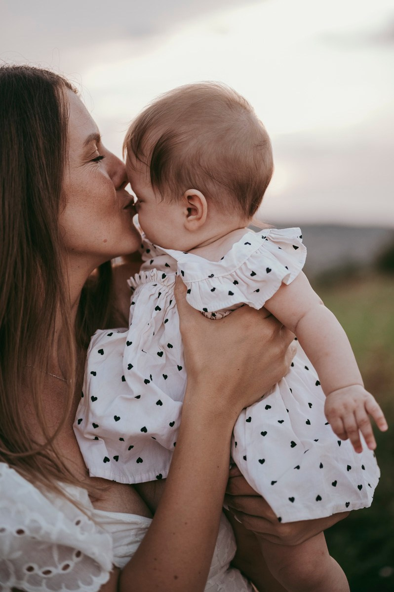 Sonja, Bojan, Nadja i Una / porodicno fotografisanje. Deciji i porodicni fotograf u Beogradu Oksana Skendzic