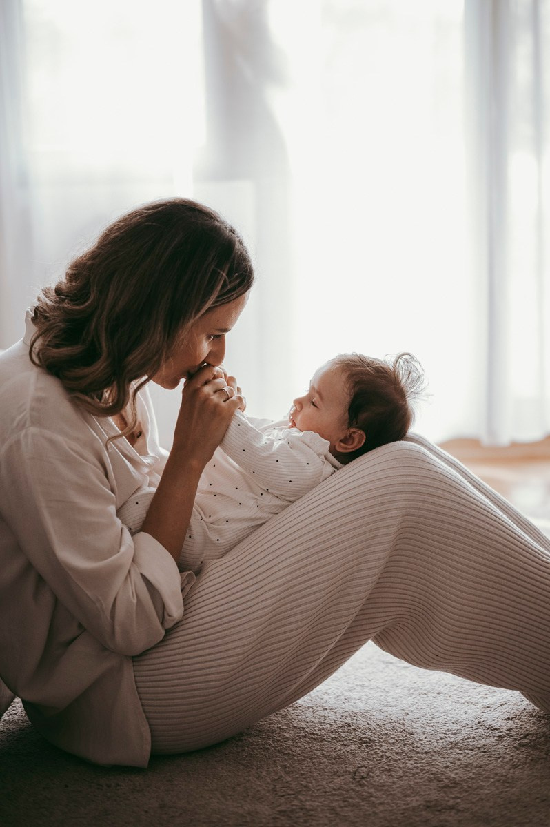 Katarina, Marko i Elena / porodicno fotografisanje kod kuce. Deciji i porodicni fotograf u Beogradu Oksana Skendzic