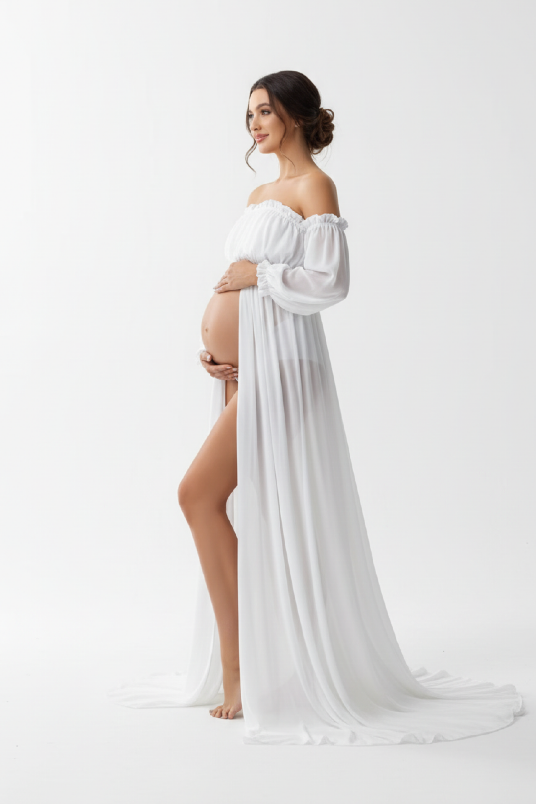 Maternity Wardrobe — Dresses Included for Your Session. Family & Maternity Photographer in Dresden Tatiana Mudryak