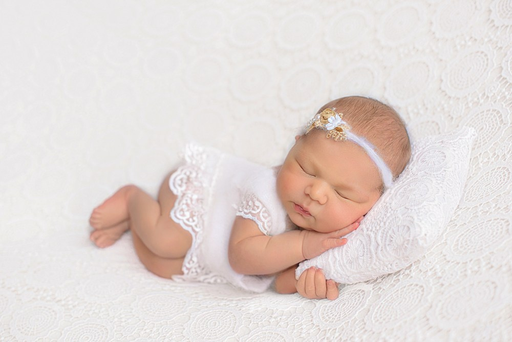 Sesja noworodkowa dla dziewczynki w Trójmieście - Natalia Lucko