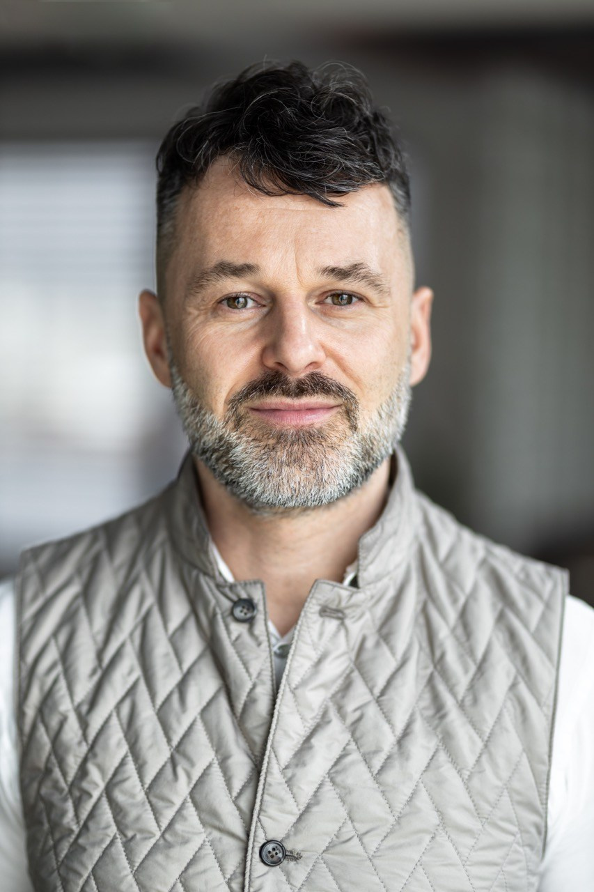 Dana Lišková - Business and Portrait photographer Prague - Brand Photographer Prague - Corporate portraits 