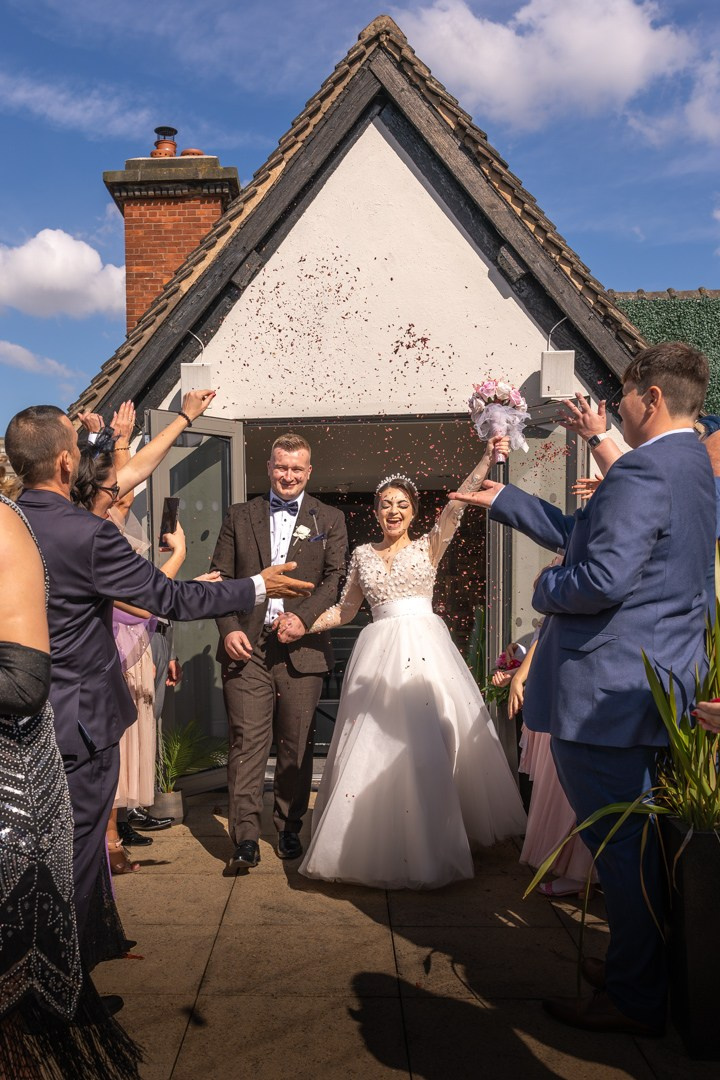 EDITHA & LUKE -Wedding. Main