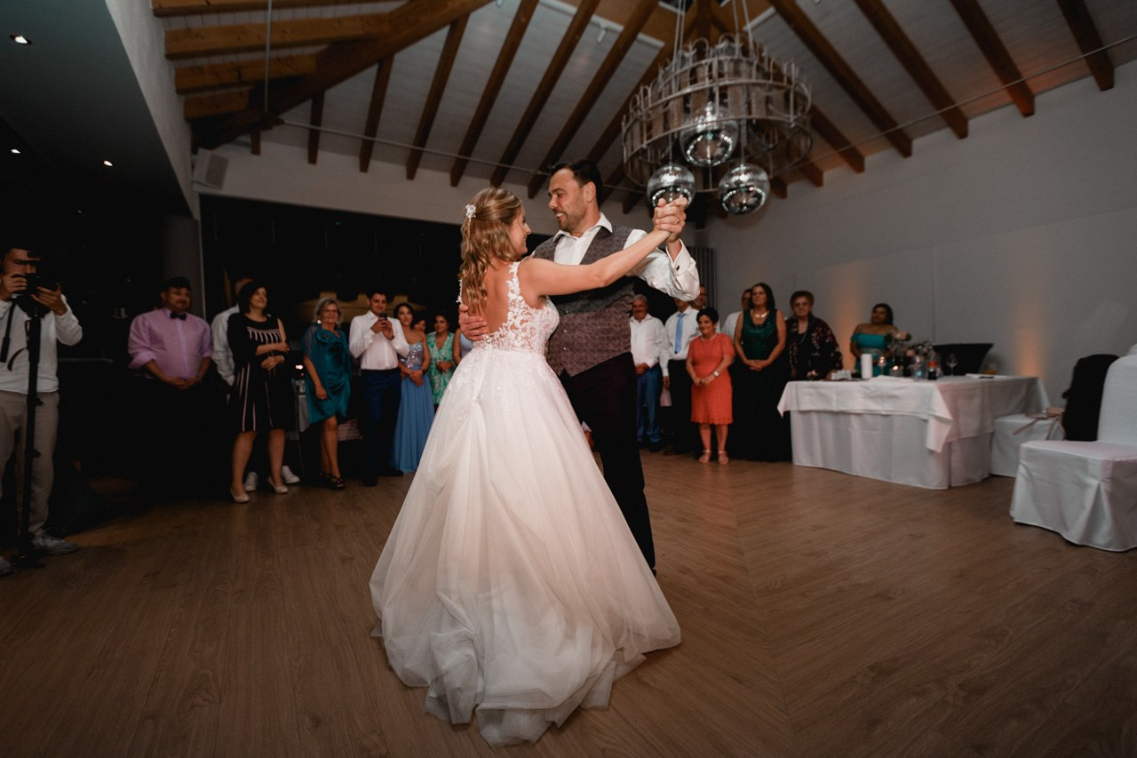 Kirchliche Hochzeit Rheinterrassen Karlsruhe – Noelia & Timo | Hochzeitsfotograf & Videograf