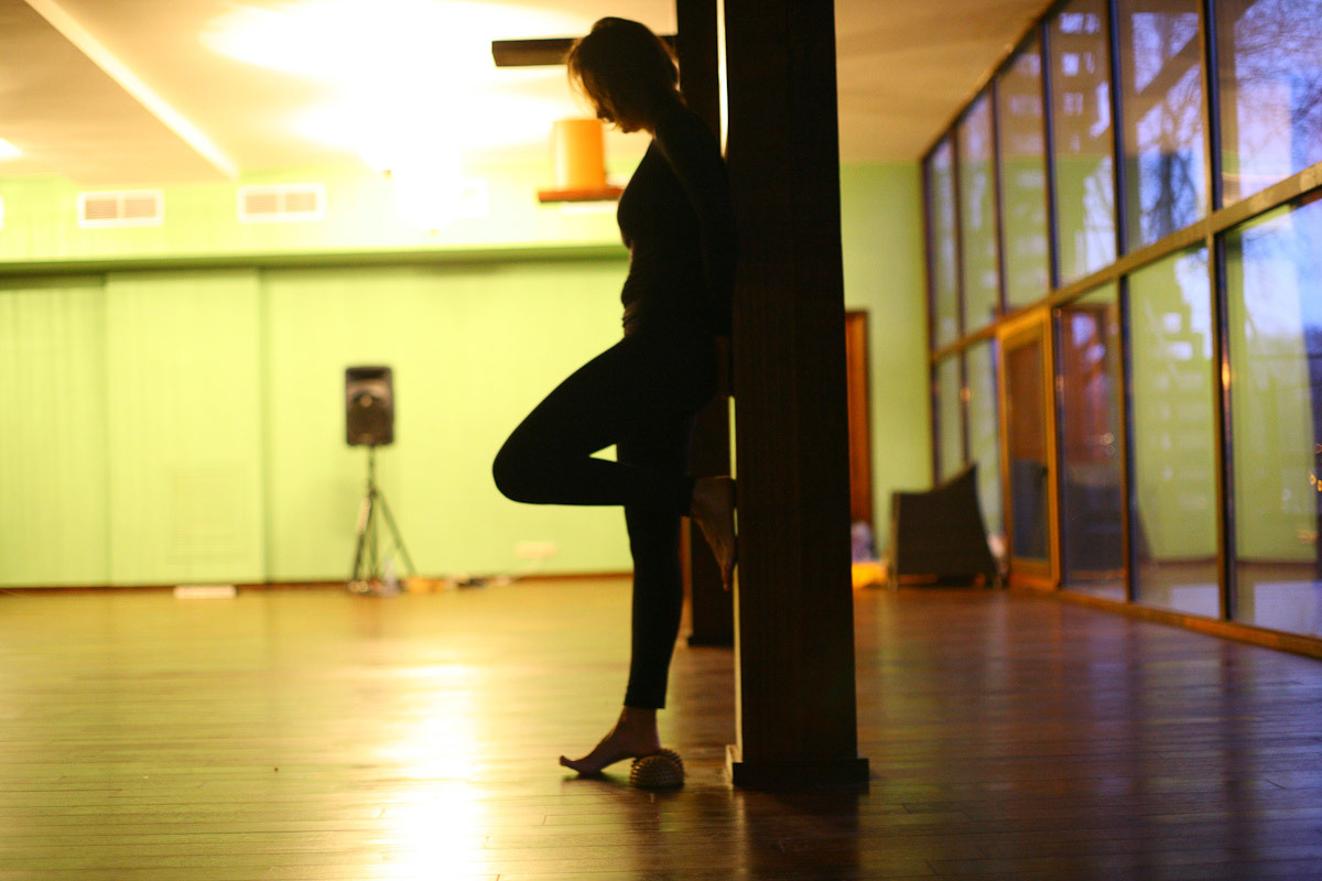 Girl on the ball. Victoria Dini. Art photography in London / Folkestone, UK