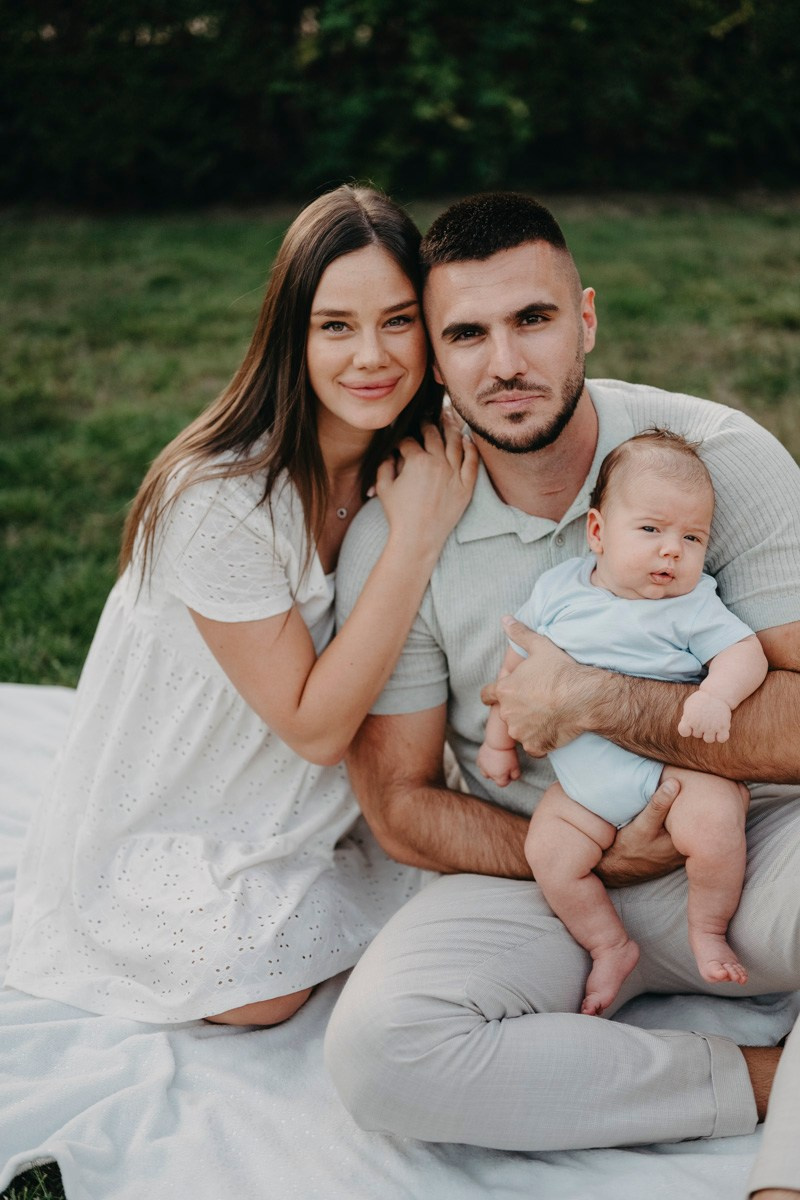 Jelena, Milos, Lena i Viktor / porodicno fotografisanje. Deciji i porodicni fotograf u Beogradu Oksana Skendzic