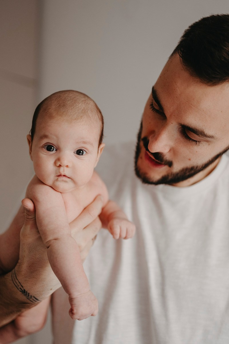Bojana, Marko i Eva — porodicno fotografisanje kod kuce. Deciji i porodicni fotograf u Beogradu Oksana Skendzic