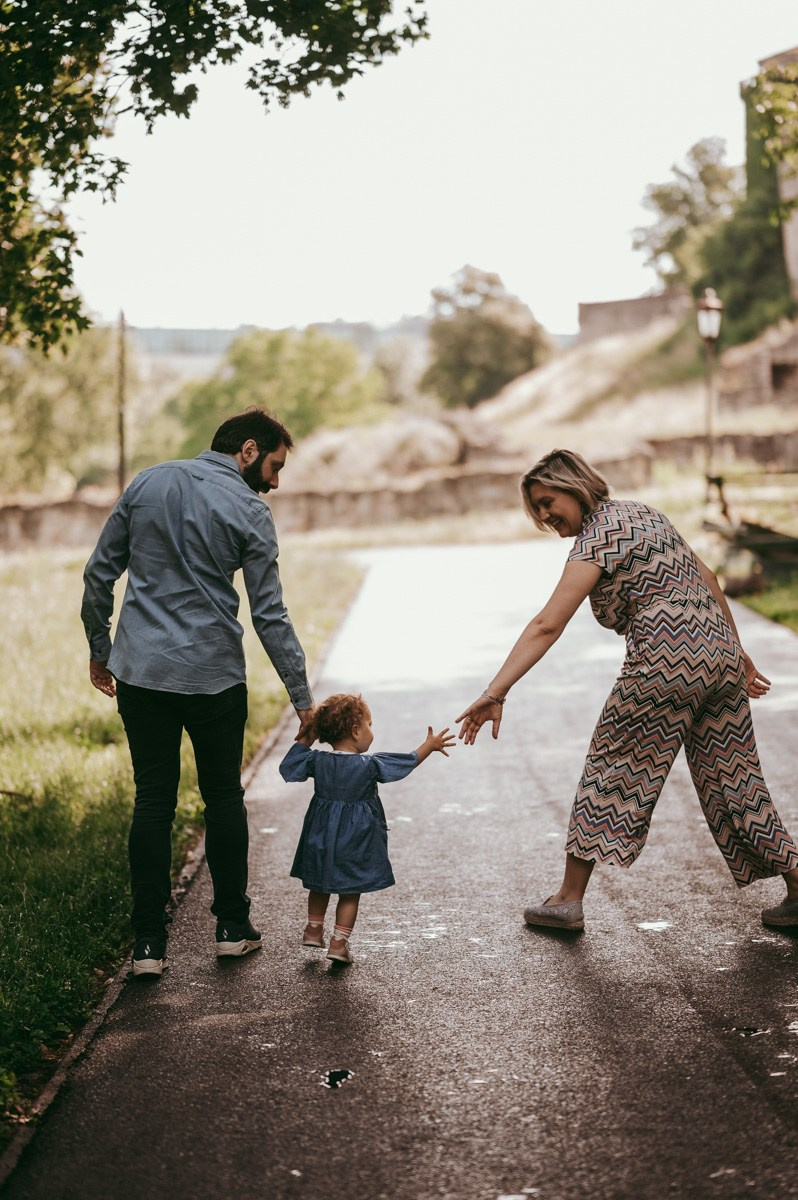 Jelena, Dositej i Valentina / porodicno fotografisanje. Deciji i porodicni fotograf u Beogradu Oksana Skendzic