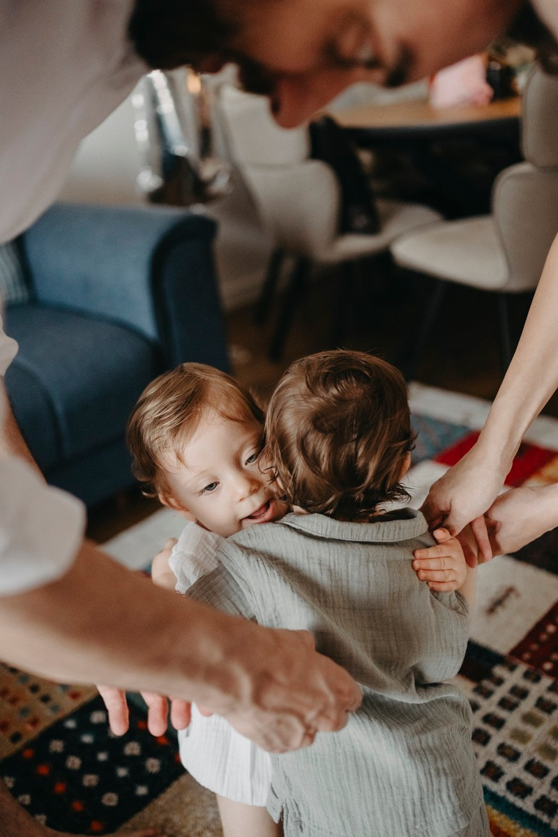 Dunjin i Vukanov 1. rodjendan / fotografisanje kod kuce. Deciji i porodicni fotograf u Beogradu Oksana Skendzic