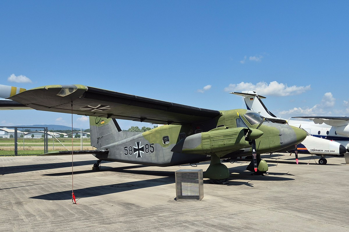 Фридрихсхафен. Elina Reisen. Туристическое агентство в Аугсбурге