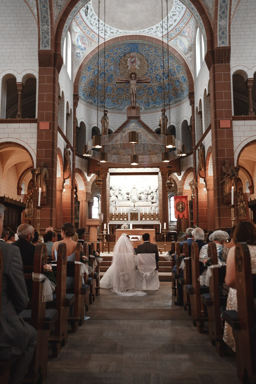 Kirchliche Hochzeit Rheinterrassen Karlsruhe – Noelia & Timo | Hochzeitsfotograf & Videograf