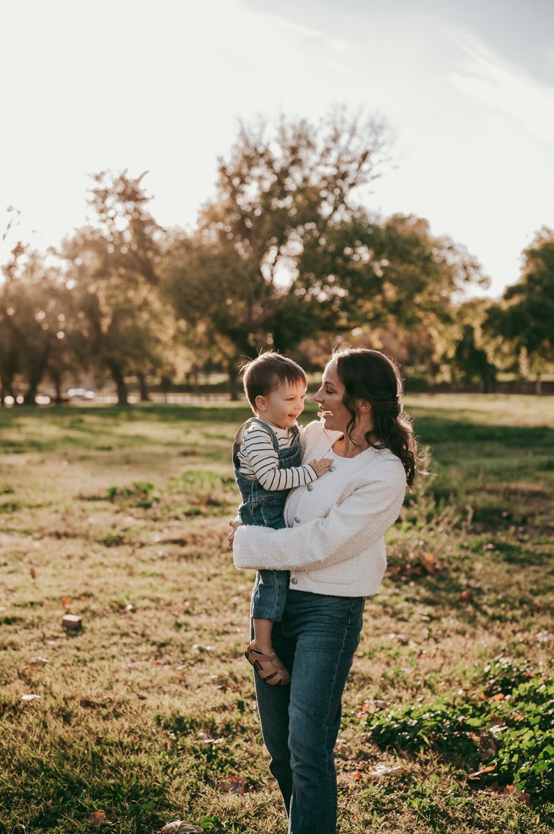 Aleksandra, Filip, Lion i Luka / PORODICNOFOTOGRAFISANJE napolju. Deciji i porodicni fotograf u Beogradu Oksana Skendzic