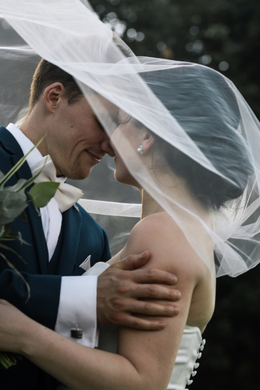 Dana Lišková - Svatební fotografka Praha - Svatební fotograf Praha - Párové fotografie - Svatební portréty 