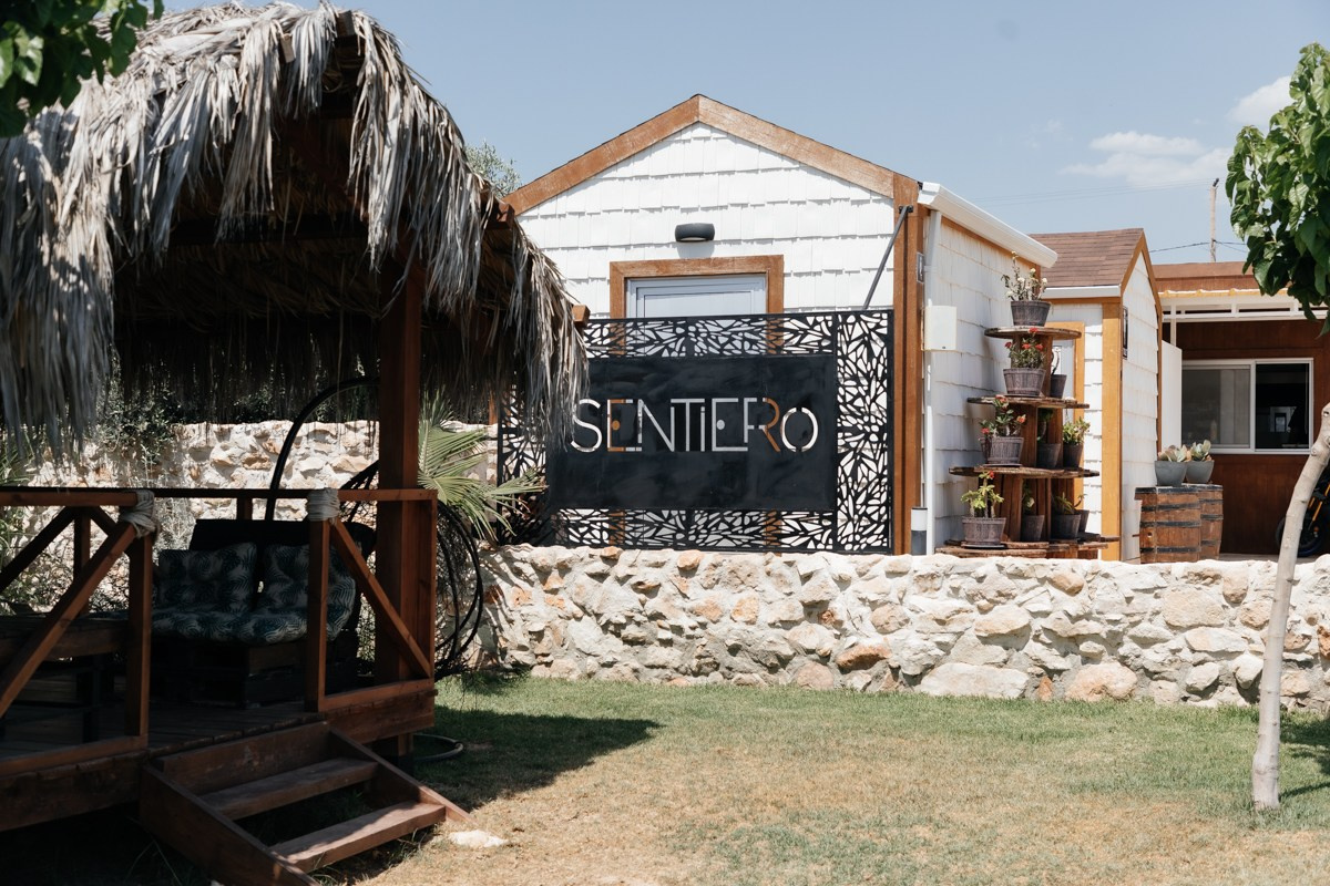 J & G Cyprus. Destination wedding photographer in Netherlands, Germany, Italy, Greece & Europe-Tina Yalova