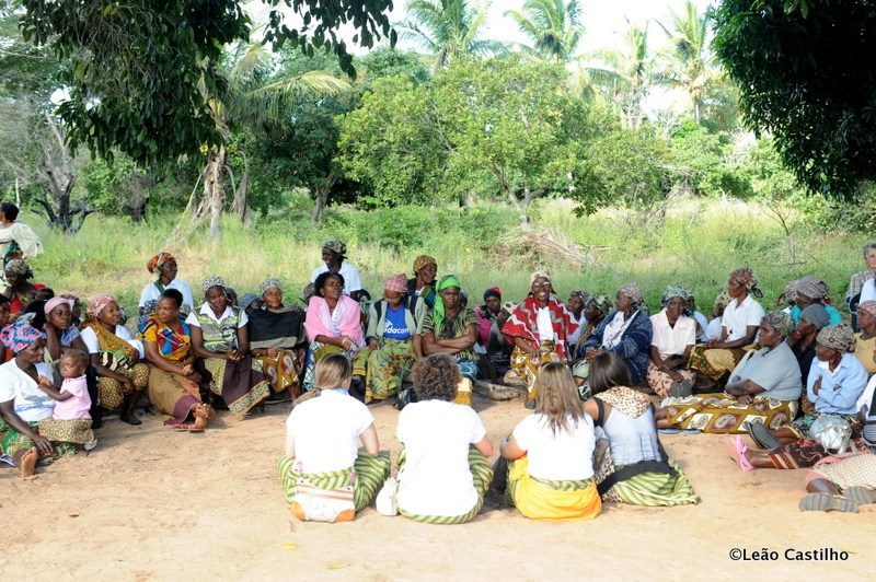 Photos of volunteer work in Mozambique. Simbahalu