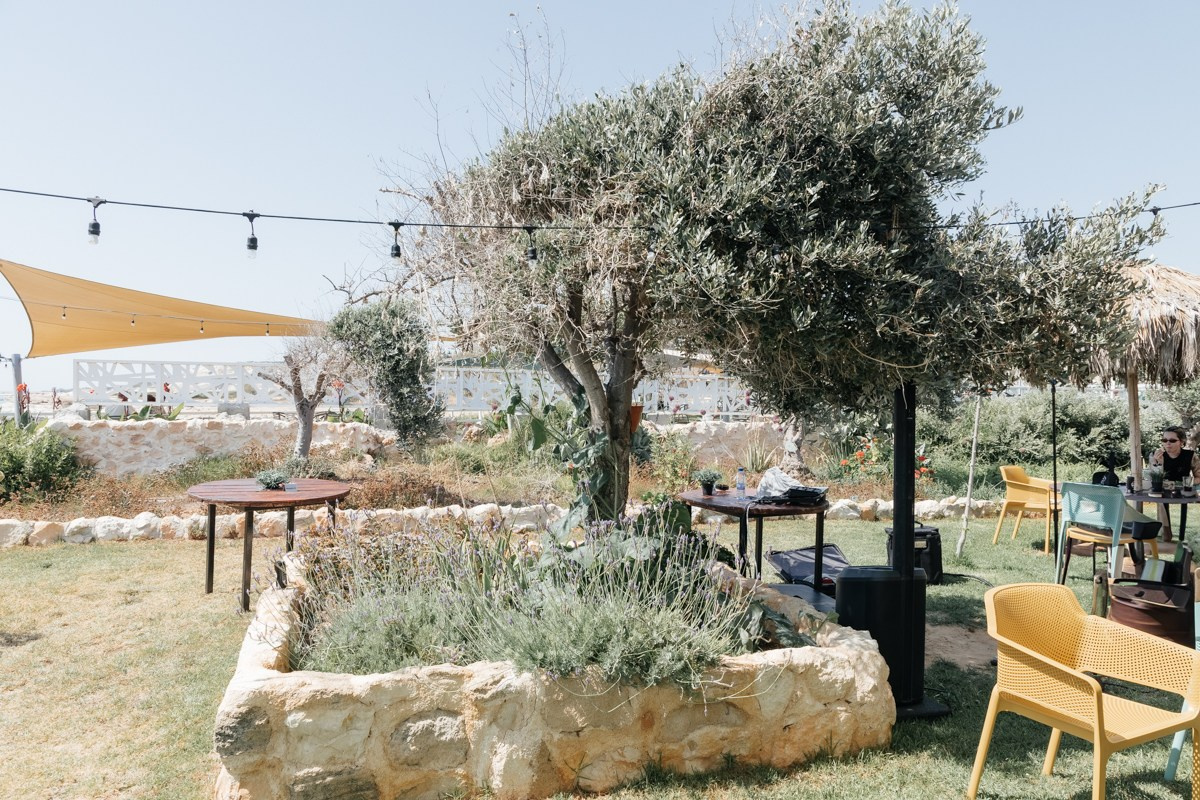 J & G Cyprus. Destination wedding photographer in Netherlands, Germany, Italy, Greece & Europe-Tina Yalova