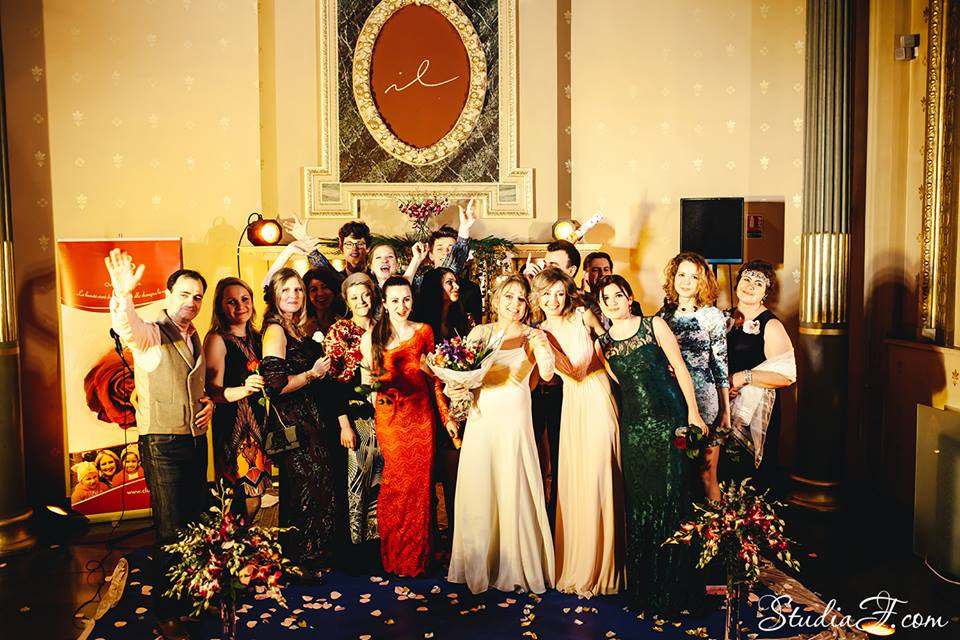 АИNA Vernov Club de Chance Nous avons besoin des photographes ANNA Tatiana Shelia, Marina Montoisy Pascal Goncz