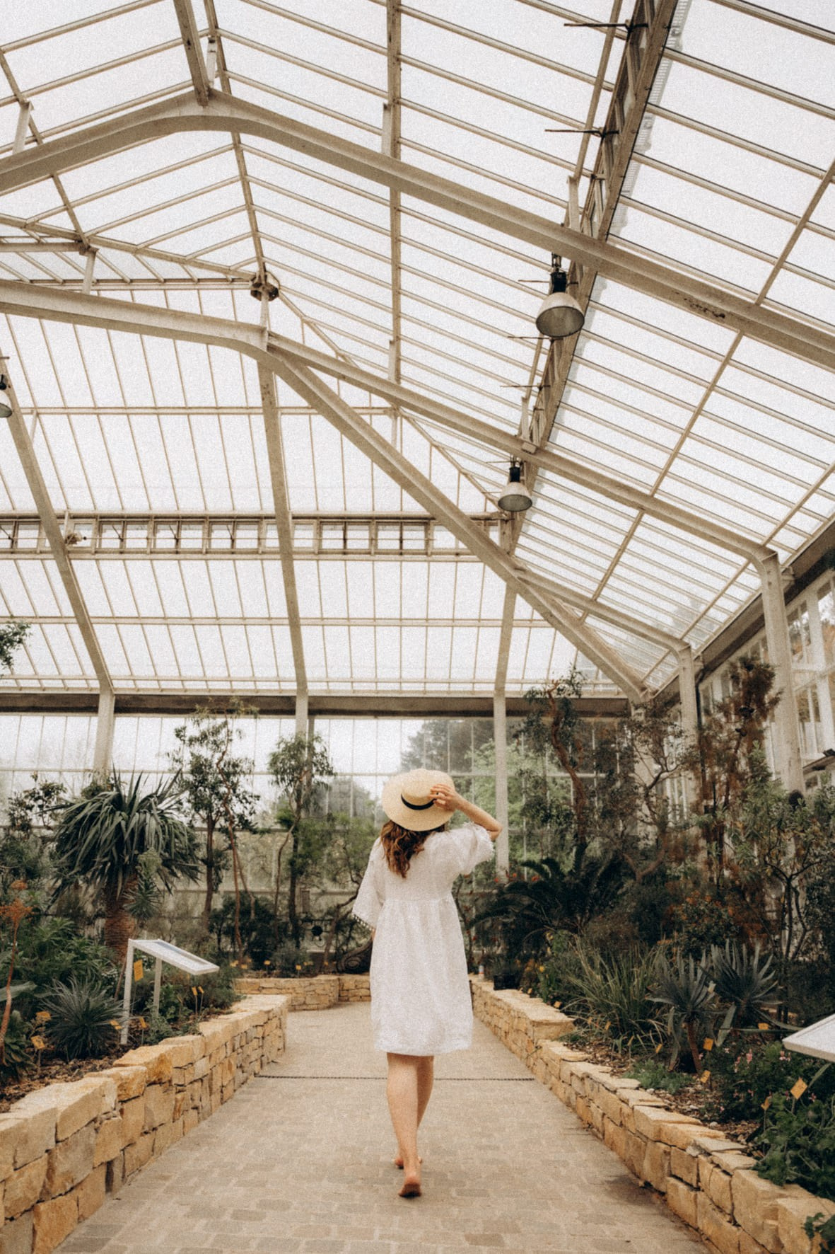 Female portrait session. Little Birdie – Jouw familie- en huwelijksfotograaf in België en daarbuiten