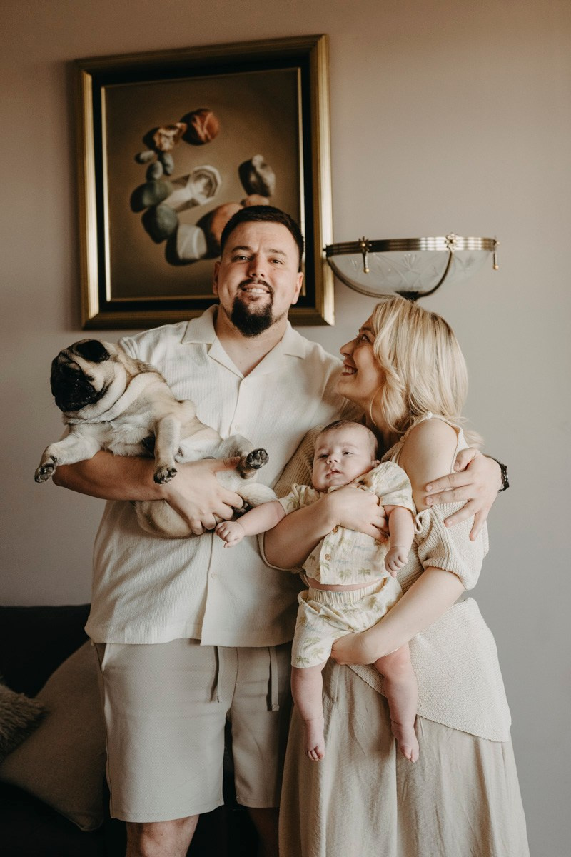 Jelena, Uros i Vasilije / porodicno fotografisanje kod kuce. Deciji i porodicni fotograf u Beogradu Oksana Skendzic