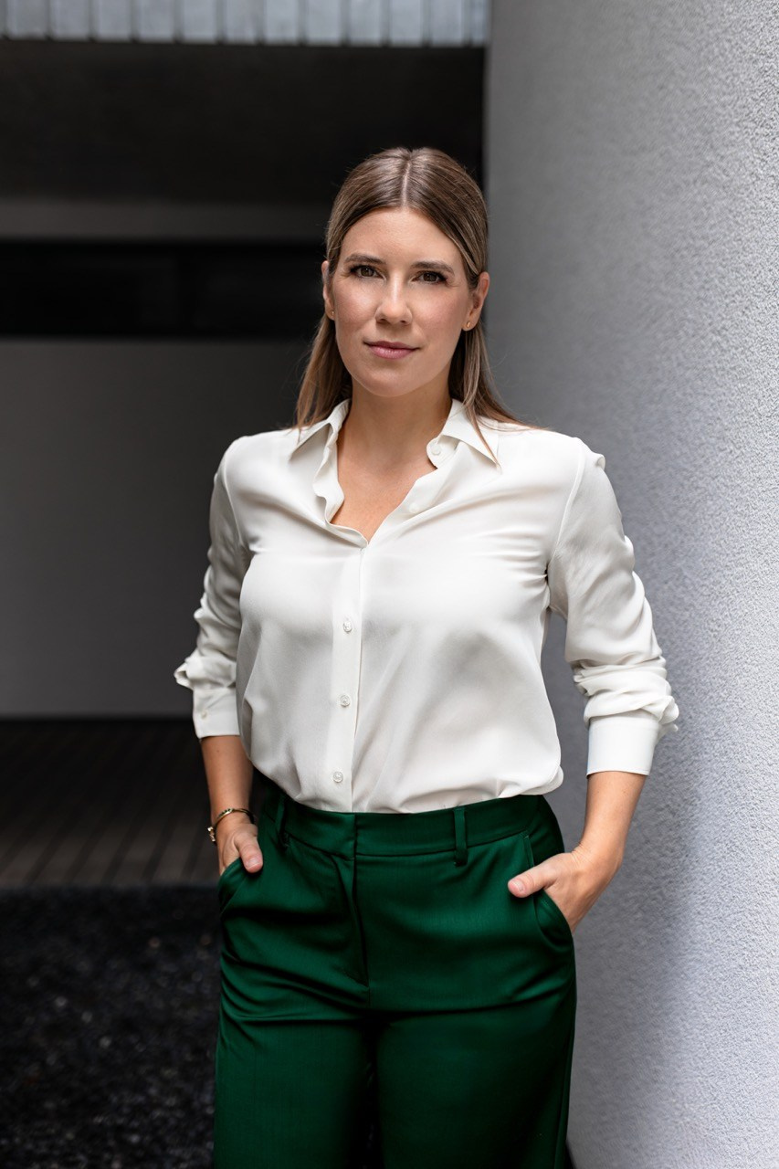 Dana Lišková - Business and Portrait photographer Prague - Brand Photographer Prague - Corporate portraits 