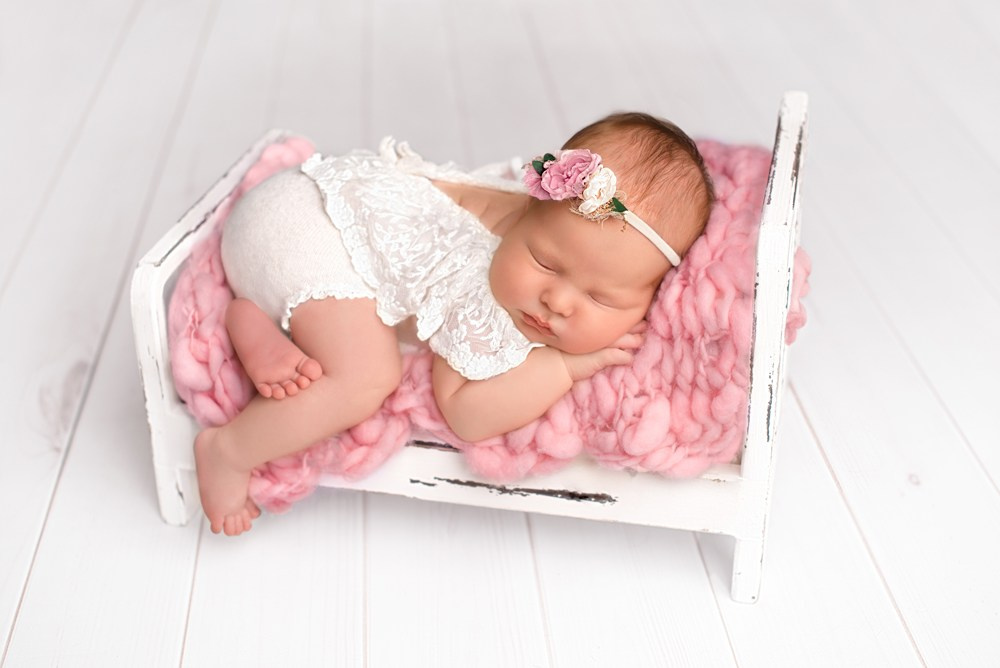 Sesja noworodkowa dla dziewczynki w Trójmieście - Natalia Lucko