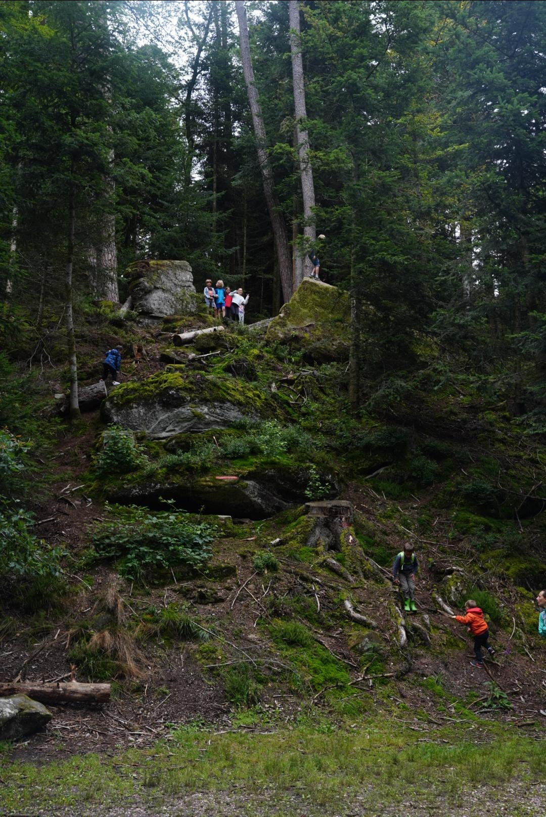 Семейный палаточный лагерь «Путешествие в Прошлое». Семейные лагеря в Европе с Ниной Янечковой и Ириной Зиновьевой