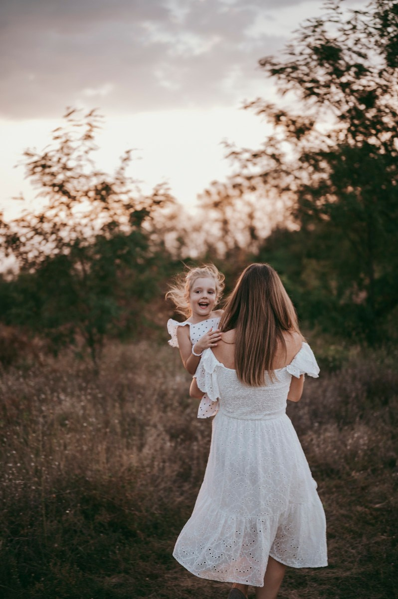 Sonja, Bojan, Nadja i Una / porodicno fotografisanje. Deciji i porodicni fotograf u Beogradu Oksana Skendzic