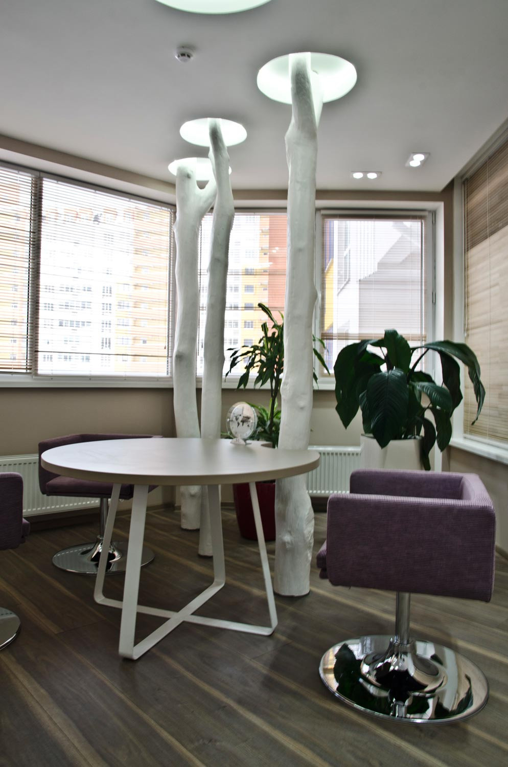 Зал переговоров. Архитектор, дизайнер интерьера, декоратор