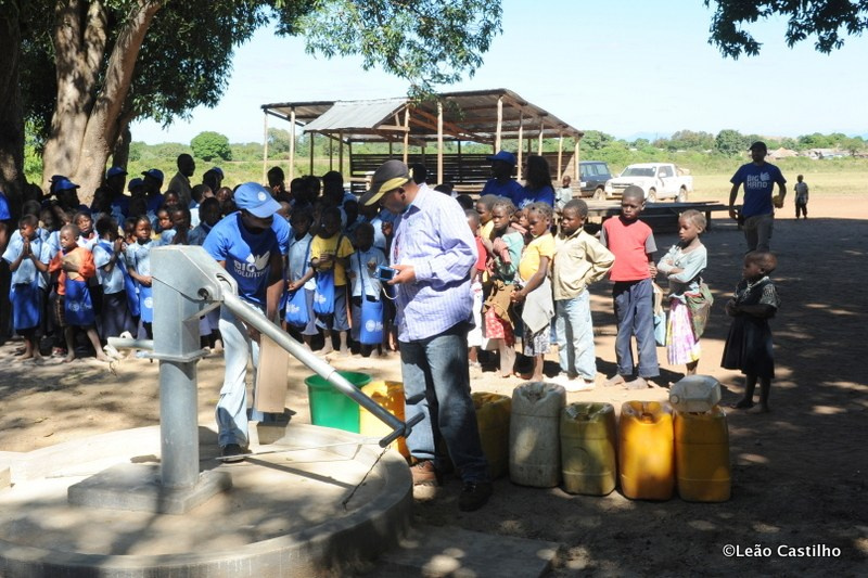 Photos of volunteer work in Mozambique. Simbahalu