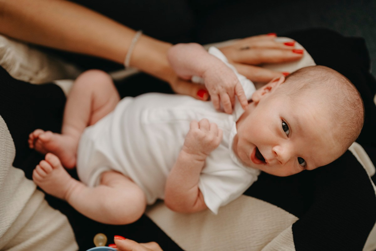 Dobrodosao, Vukane / fotografisanje bebe kod kuce. Deciji i porodicni fotograf u Beogradu Oksana Skendzic