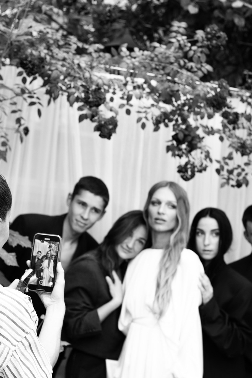 BACKSTAGE. Dana Lišková — Empathetic Photographer | Introspective Artist |Neurodivergent Coach | Founder of Artepy.cz