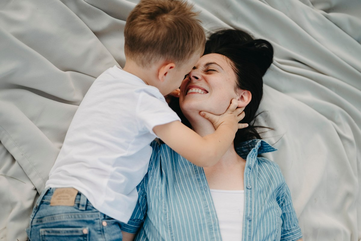 Basici / porodicno fotografisanje u prirodi. Deciji i porodicni fotograf u Beogradu Oksana Skendzic