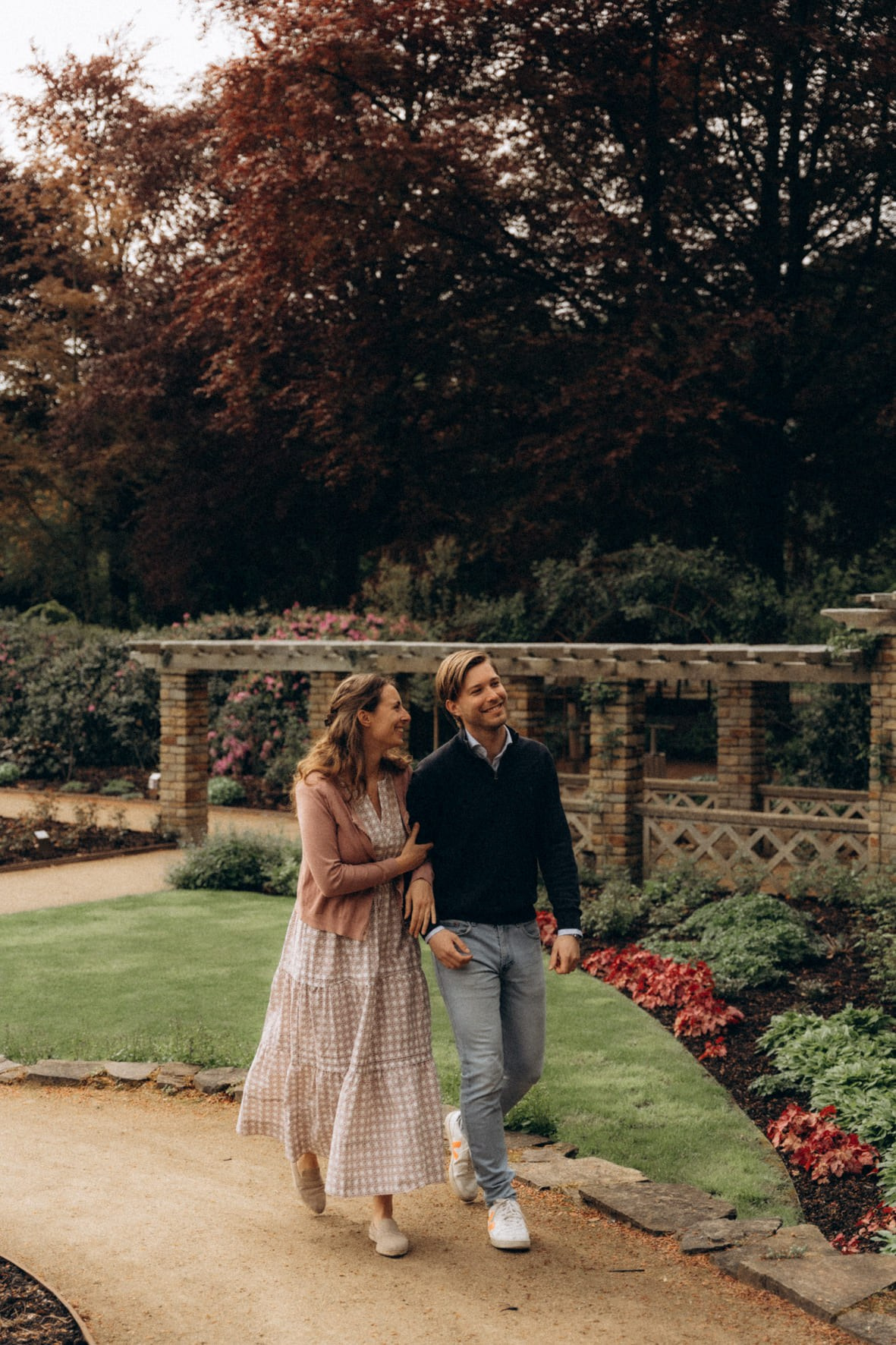 Love Story in Antwerpen. Little Birdie – Jouw familie- en huwelijksfotograaf in België en daarbuiten