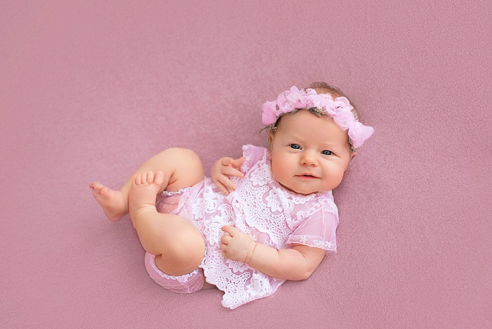 Sesja noworodkowa dla dziewczynki w Trójmieście - Natalia Lucko