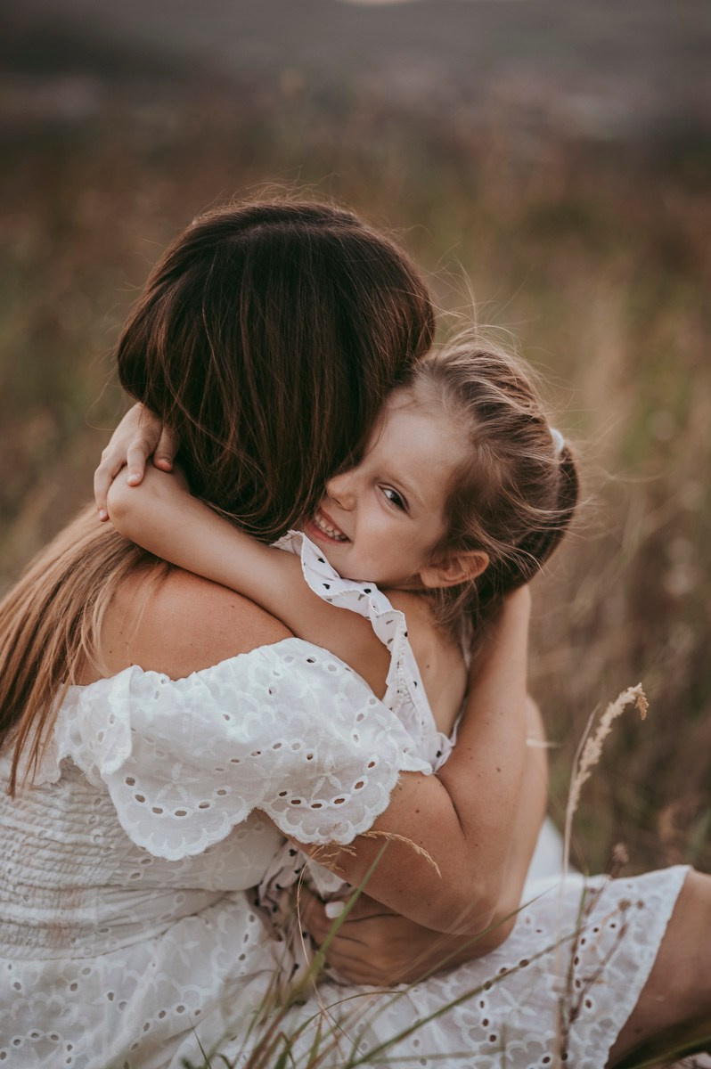 Sonja, Bojan, Nadja i Una / porodicno fotografisanje. Deciji i porodicni fotograf u Beogradu Oksana Skendzic