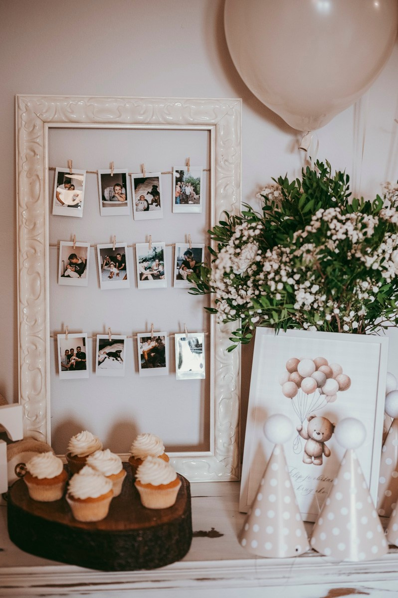 Filipova prva proslava rodjendan kod kuce. Deciji i porodicni fotograf u Beogradu Oksana Skendzic