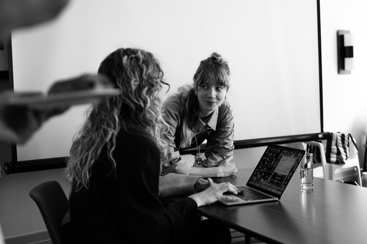 BACKSTAGE. Dana Lišková — Empathetic Photographer | Introspective Artist |Neurodivergent Coach | Founder of Artepy.cz