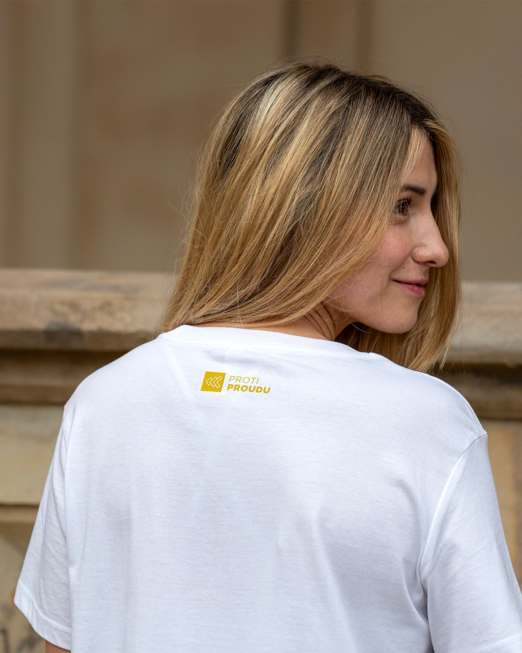 PRO ZNAČKY. Dana Lišková — Empatická fotografka | Introspektivní umělkyně | Neurodivergentní koučka| Zakladatelka Artepy.cz