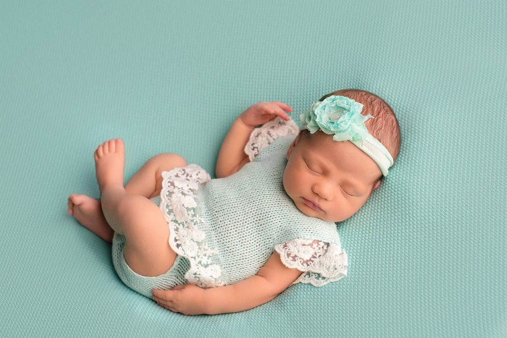 Sesja noworodkowa dla dziewczynki w Trójmieście - Natalia Lucko