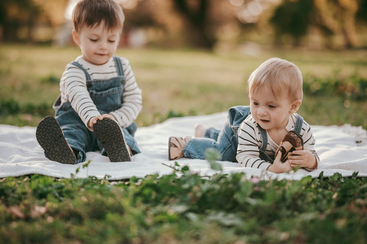 Aleksandra, Filip, Lion i Luka / PORODICNOFOTOGRAFISANJE napolju. Deciji i porodicni fotograf u Beogradu Oksana Skendzic