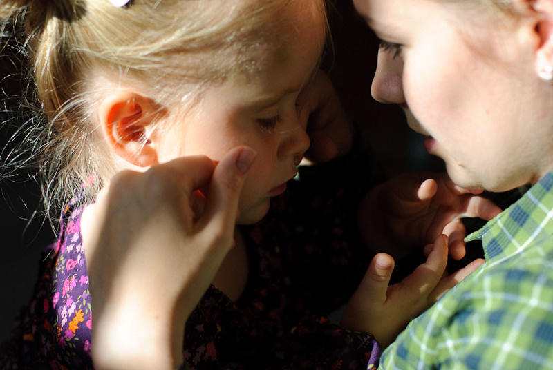 Про Яну и Катю в Михайловском саду. Виктория Дини. Арт-фотография