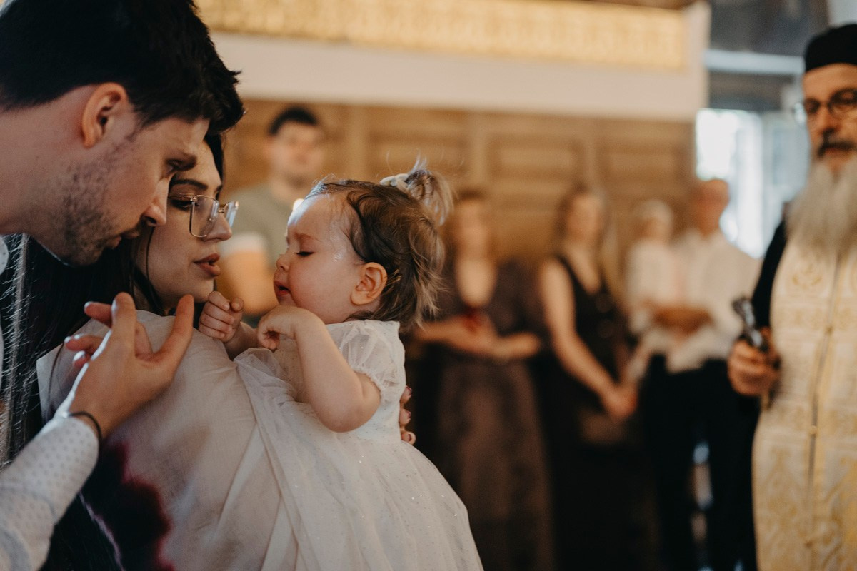 Lara / krstenje, crkva svete Ruzice na Kalemegdanu. Deciji i porodicni fotograf u Beogradu Oksana Skendzic
