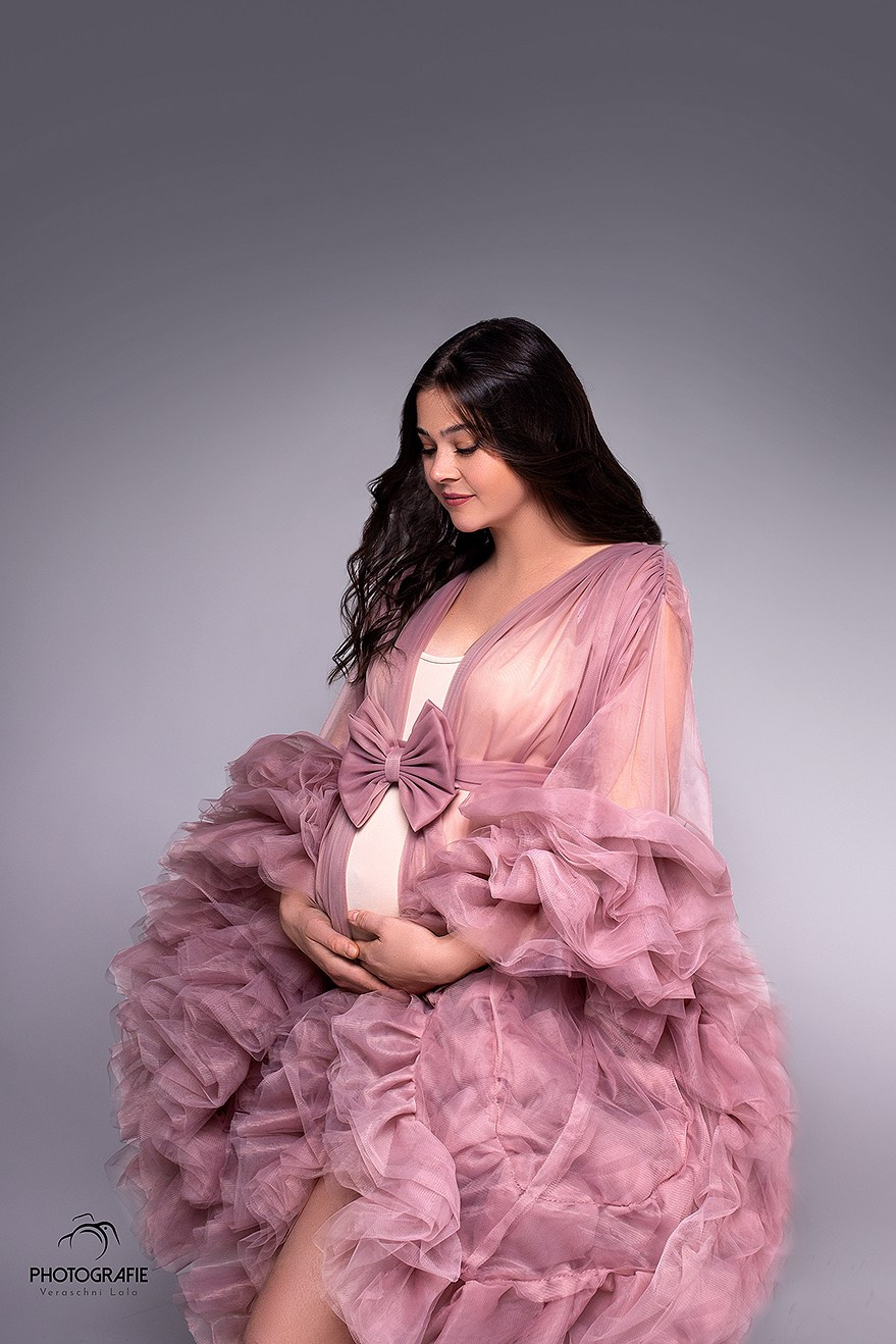 BABYBAUCH. Neugeboren und Babybauchfotoshooting in Cloppenburg