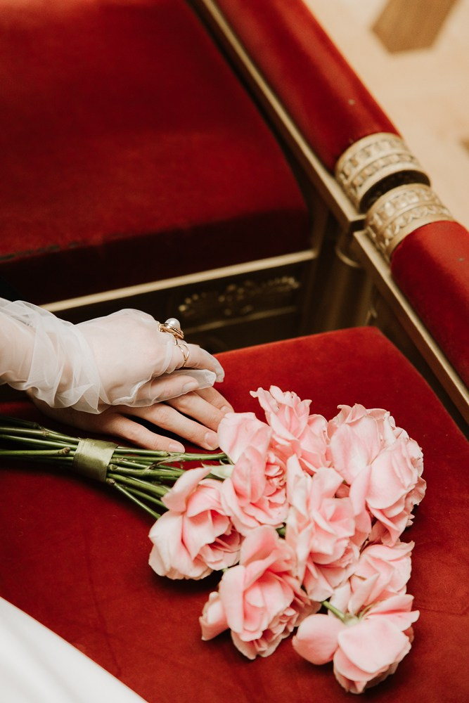 Anna & David (Hochzeitsfotoshooting im Museum). Familien & Hochzeitfotografin Nadja Holzmann