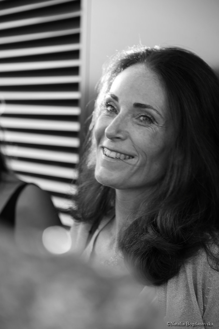 Sur les toits de Paris. Soirée. Natalia Bogdanovska. Films et photographie corporate en France