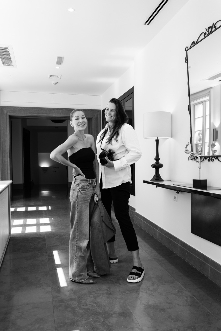 BACKSTAGE. Dana Lišková — Empathetic Photographer | Introspective Artist |Neurodivergent Coach | Founder of Artepy.cz