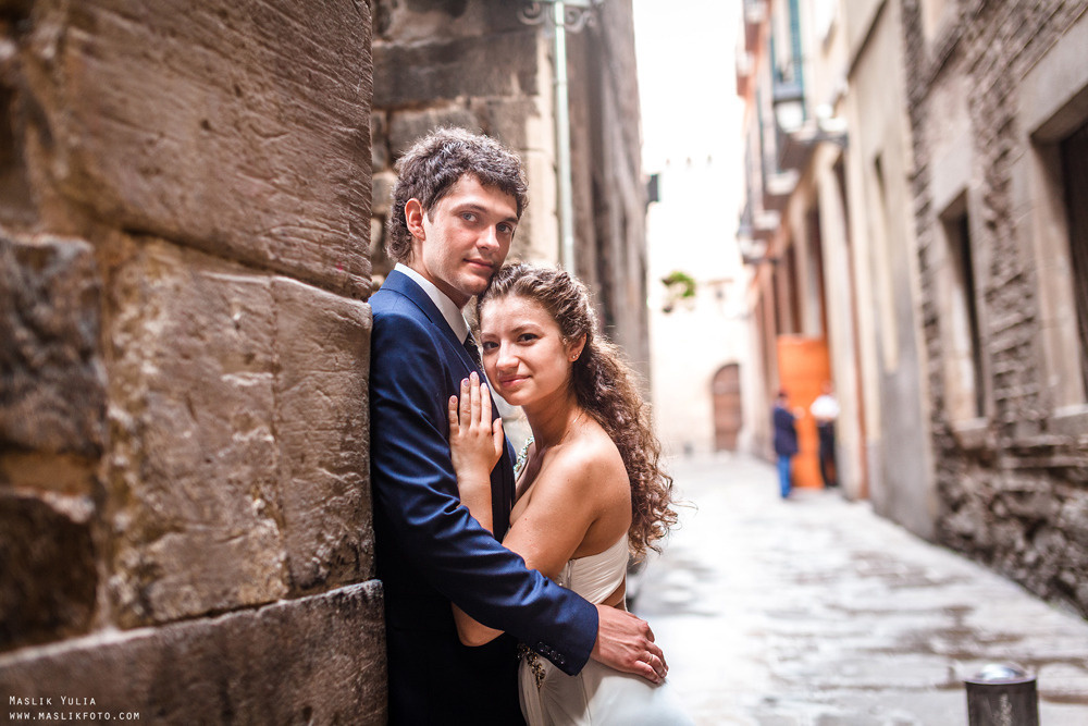 Sesión de fotos de boda de playa en España. Fotógrafo en Barcelona  Maslik Yulia