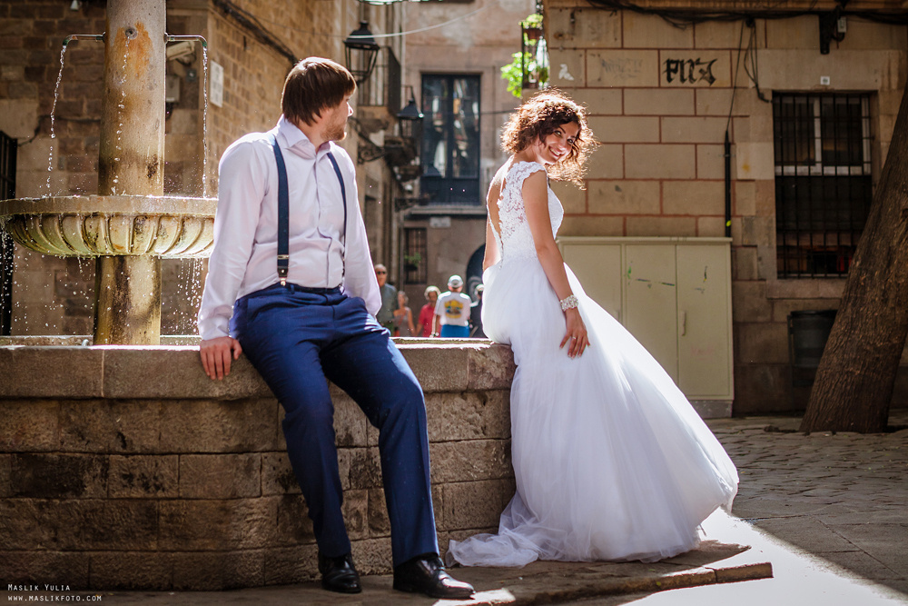 Sesja ślubna w Badalonie, Catalonia. Fotograf w Barcelonie Hiszpanii Maslik Yulia