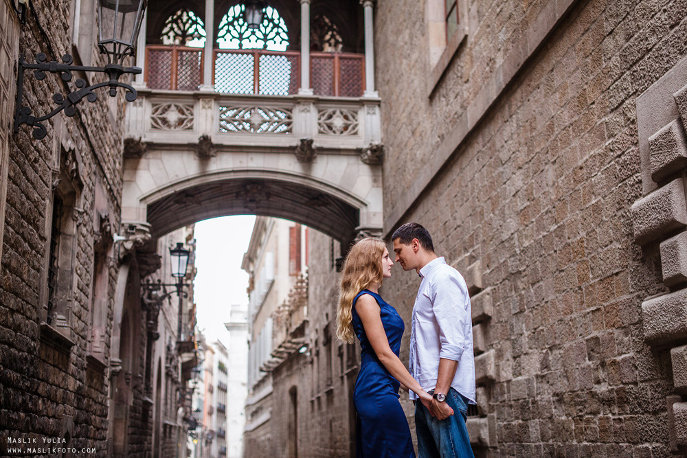 Pierwsza wspólna sesja zdjęciowa w Barcelonie. Fotograf w Barcelonie Hiszpanii Maslik Yulia