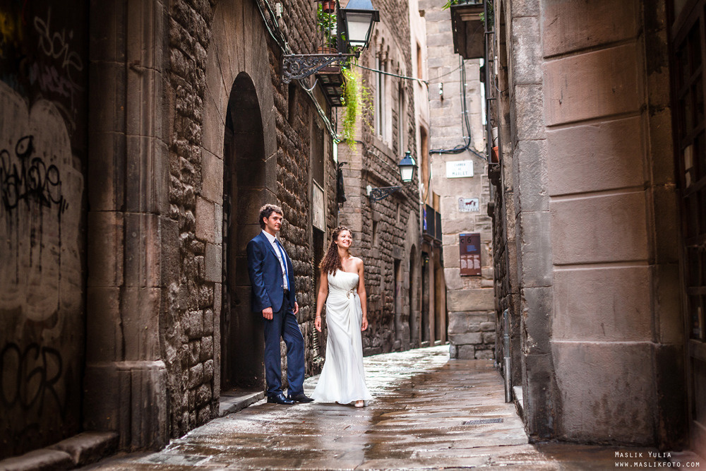 Sesión de fotos de boda de playa en España. Fotógrafo en Barcelona  Maslik Yulia